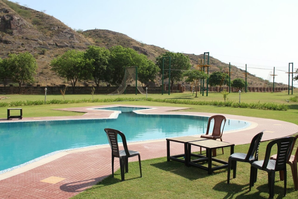 Raj Mahal Resort & Spa
