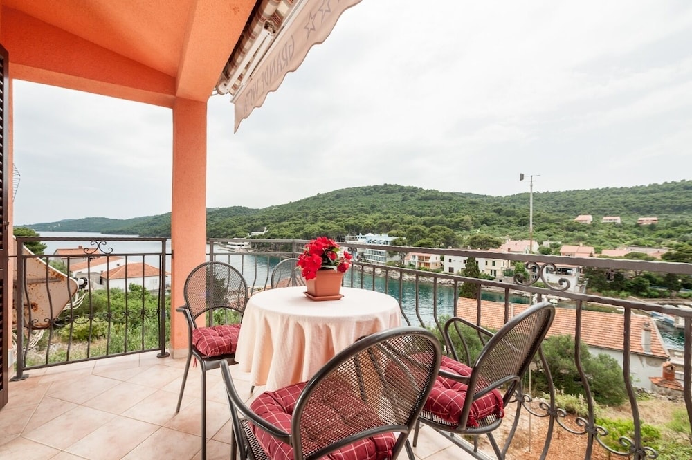 Ivan - sea View & Serenity - A2 view 4