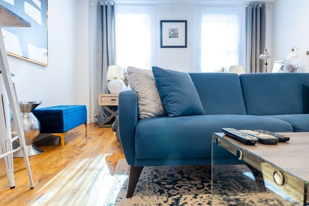 350 Gramercy Apt