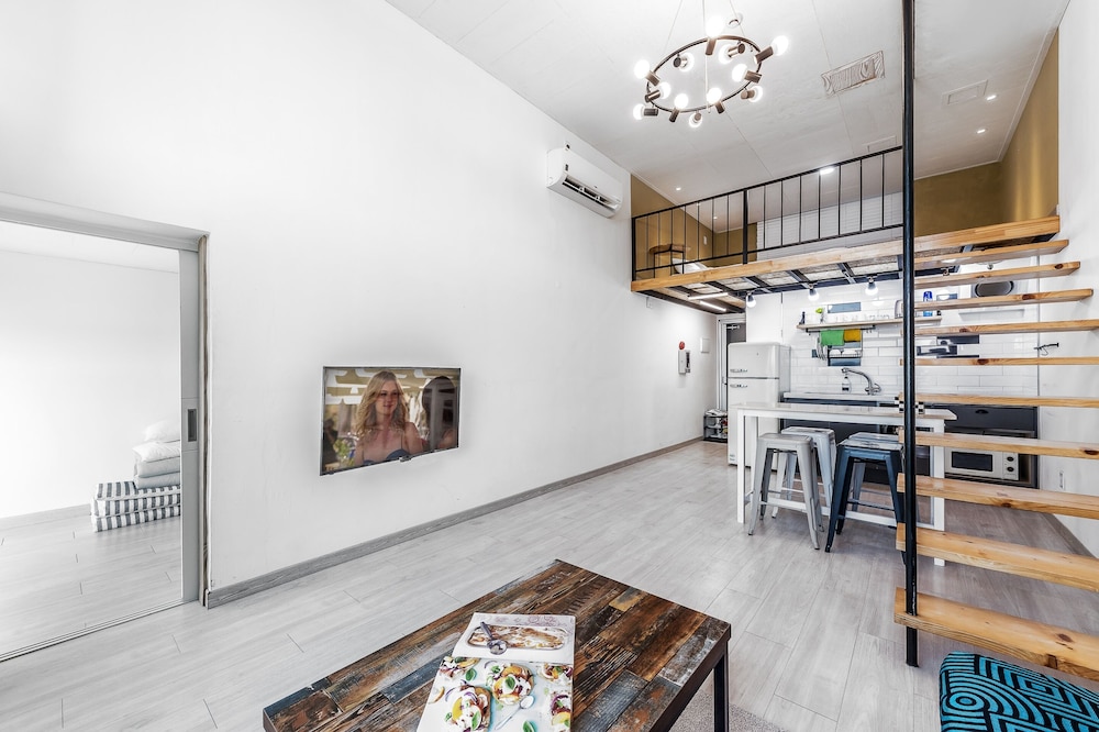 Yeosu Lastella Spa Pet-friendly Pension