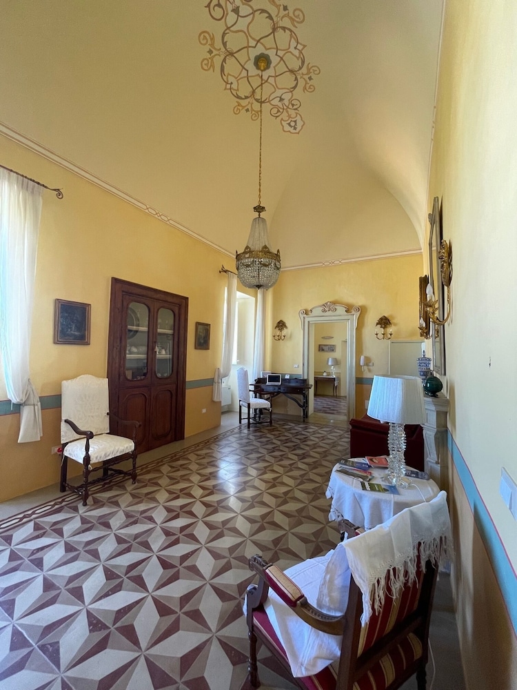 B&B A PALAZZO view 3