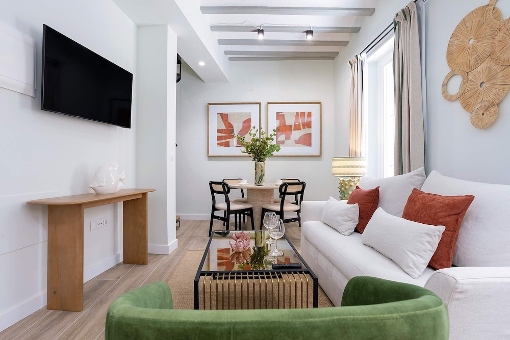 Spectacular Duplex in C diz Center Patrocinio III