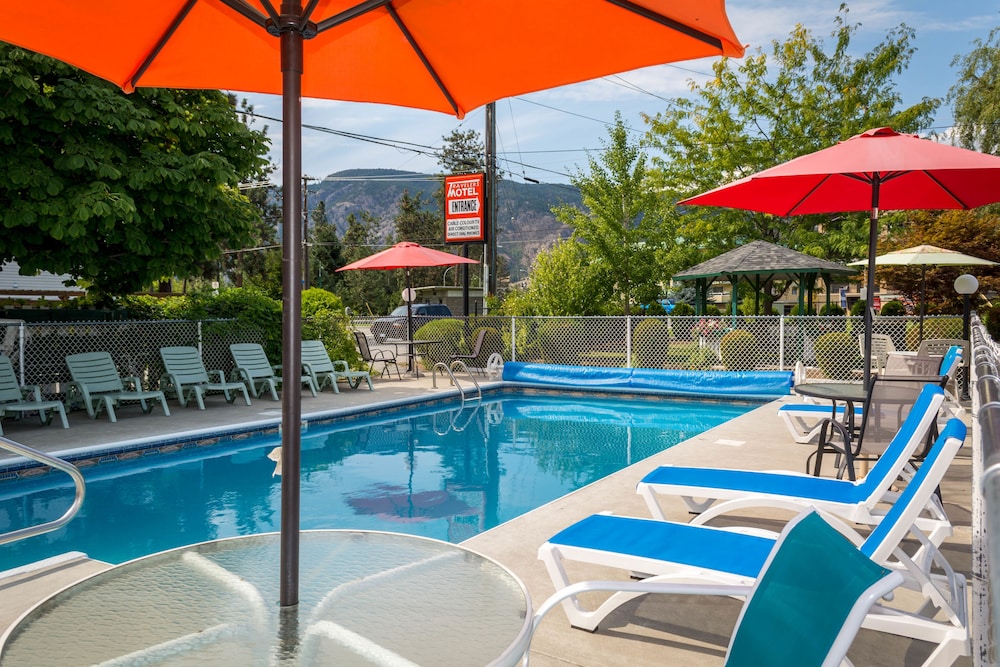 Travelers Motel