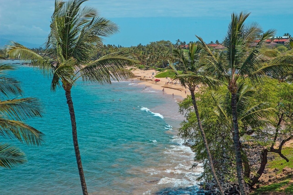 Kihei Ali'i Kai D202 1 Bedroom Condo