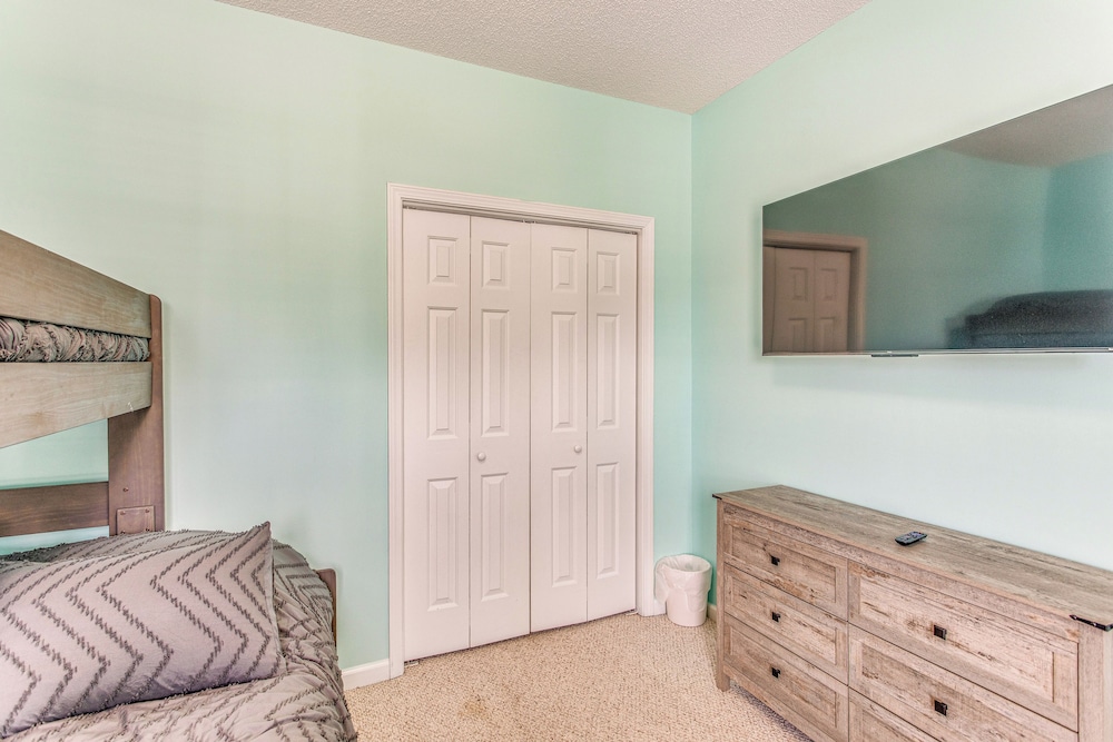 1 Mi to Beach: Family Condo in North Myrtle Beach!