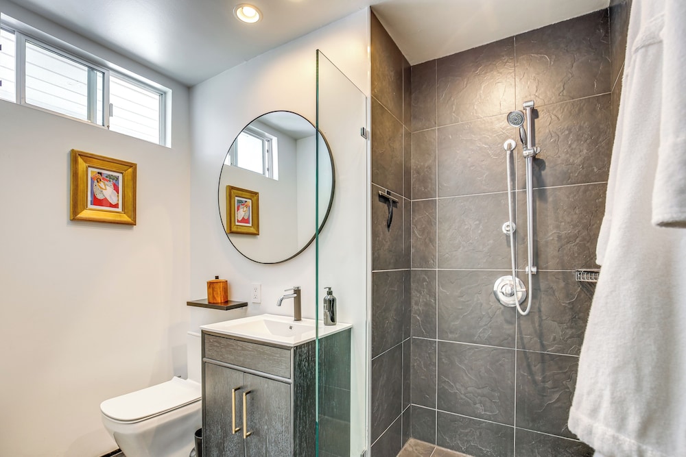 3 Mi to Dtwn: Palm Springs Gem w/ Private Pool!