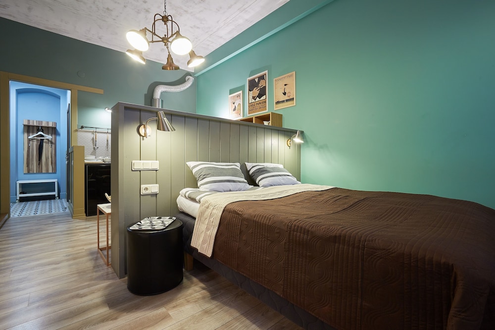 Mogol Apartments