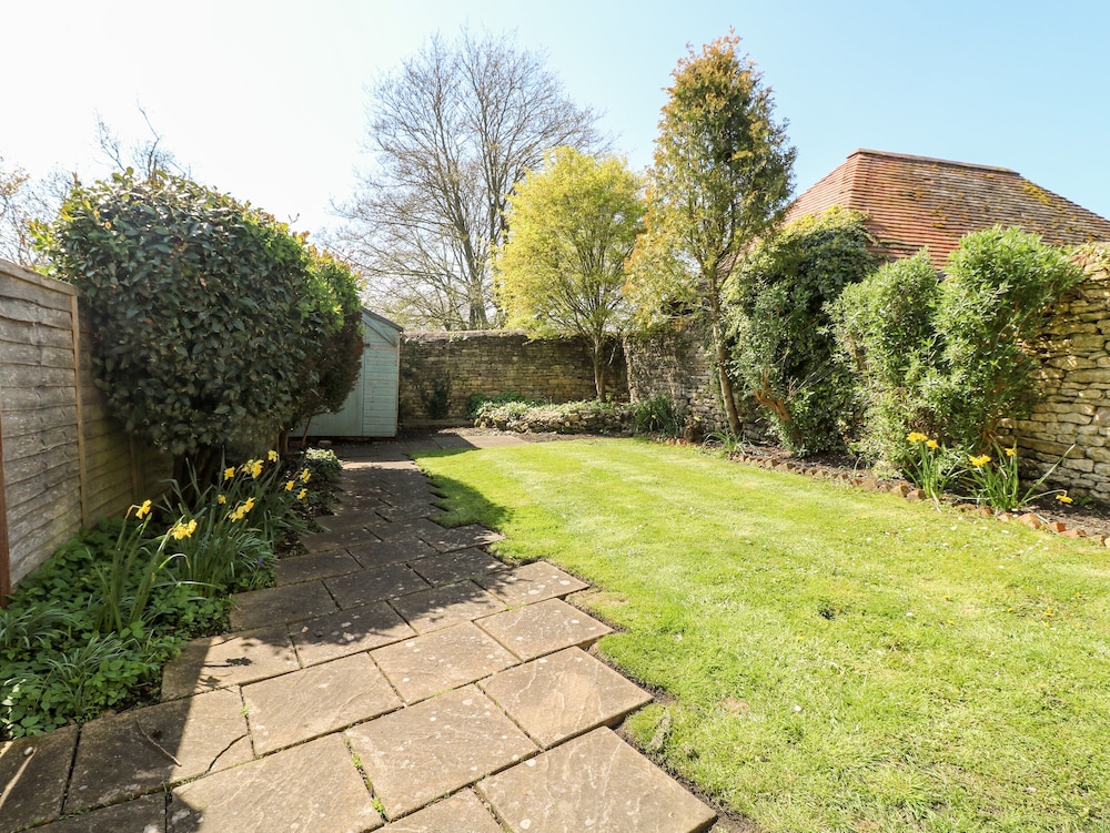 Oakham Vacations - Manor View - Property Image 8