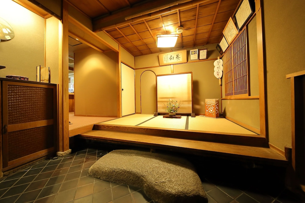 Ryokan Sanga - Image 1