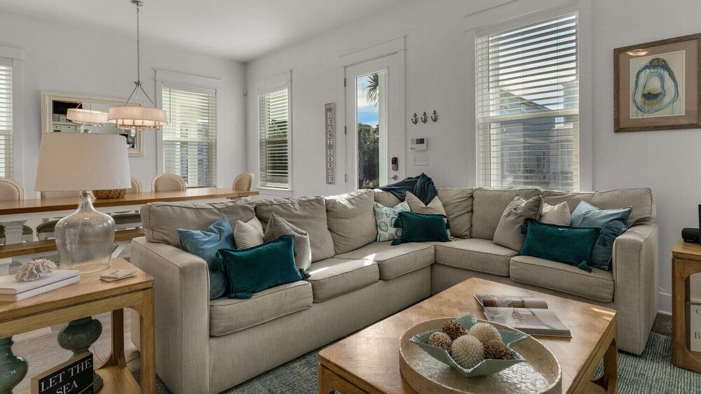 Sleep up to 28 - 2 Homes Side by Side - Close to Beach & Community Pool!