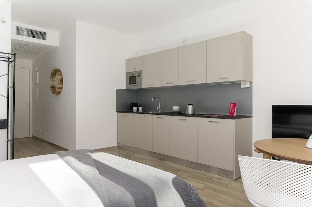 Palazzo Murat - Studio Apartment With Balcony by Wonderful Italy
