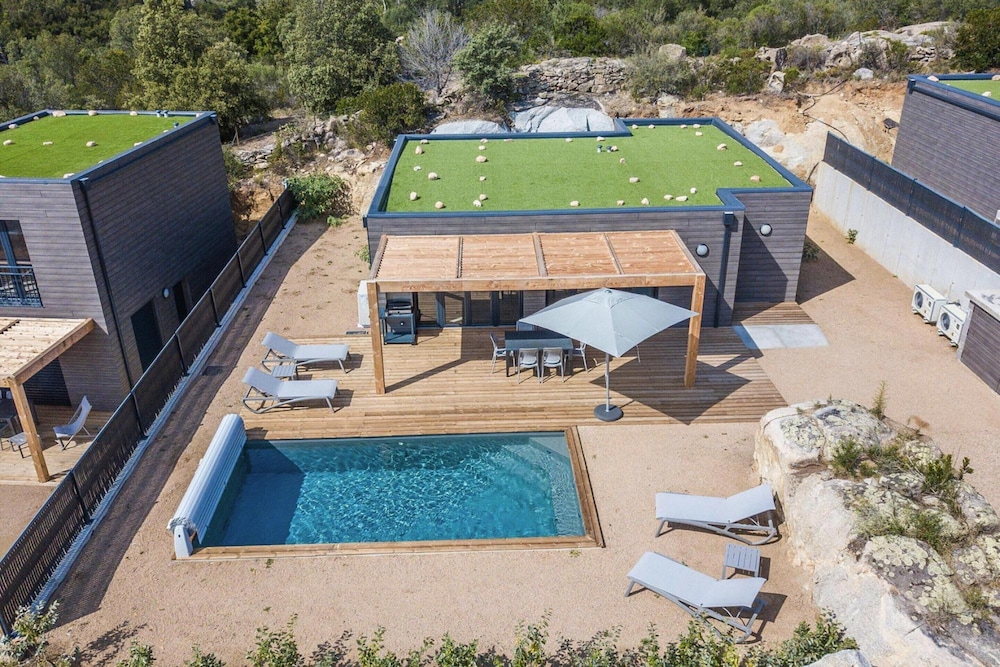 Small Villa With Private Pool, Residence Les Terrasses D'arsella, Porto-vecchio photo 2