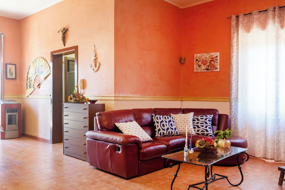 Luxury Private Villa With Garden