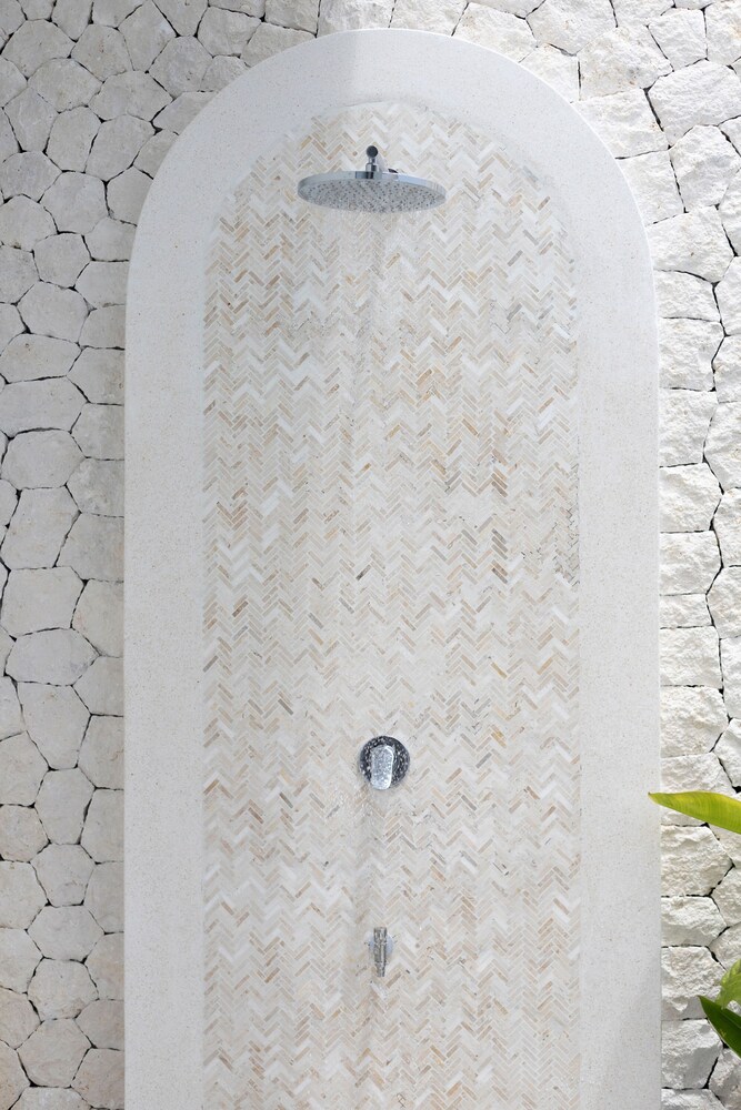 Villa Kanina by Alfred in Bali - Modern 3BD Villa w Pool Close to Bingin Beach