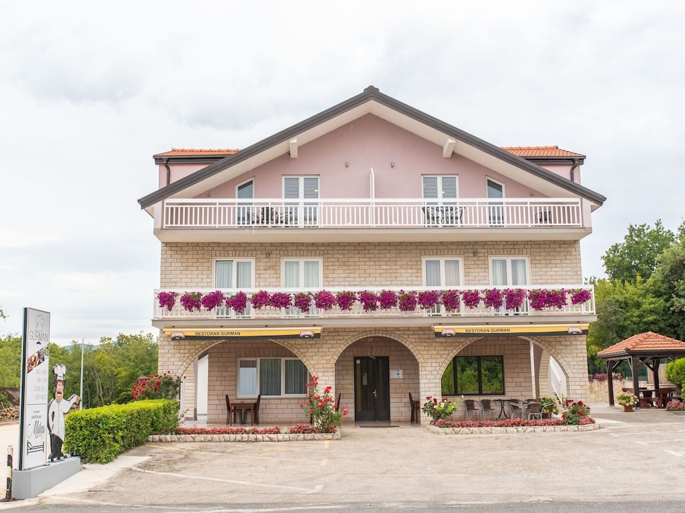 Pretty Apartment in Imotski near River view 2