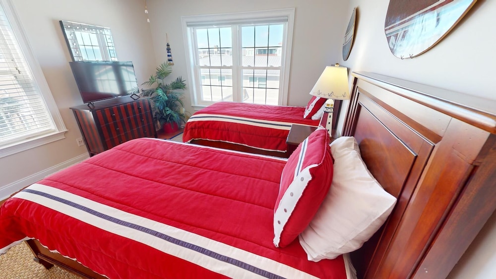 1801-B Strand Avenue by Tybee Vacation Rentals