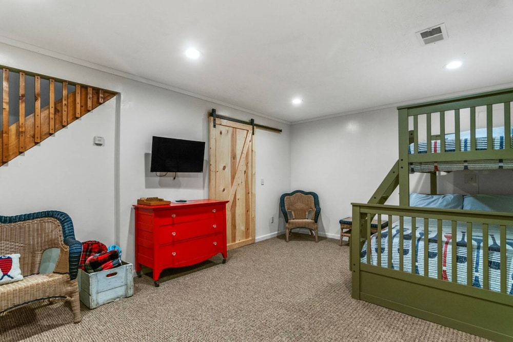 Lakeside Getaway pet Friendly