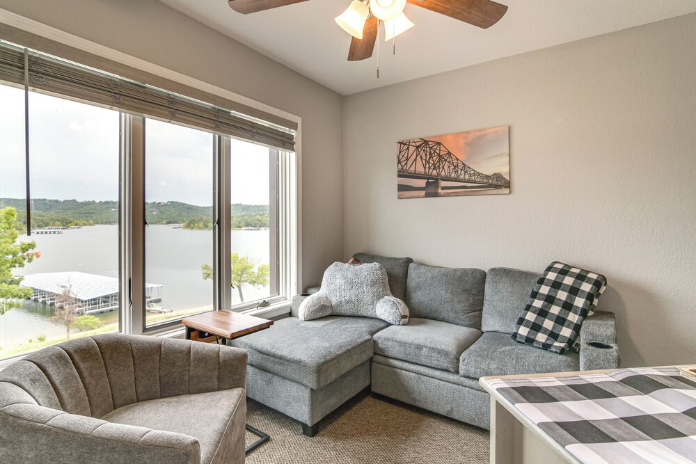 Table Rock Lake Retreat: Steps to Water & Pools!