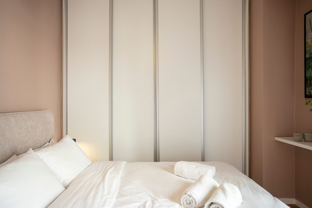 Spacious 2-bedroom Retreat in the Heart of Athens