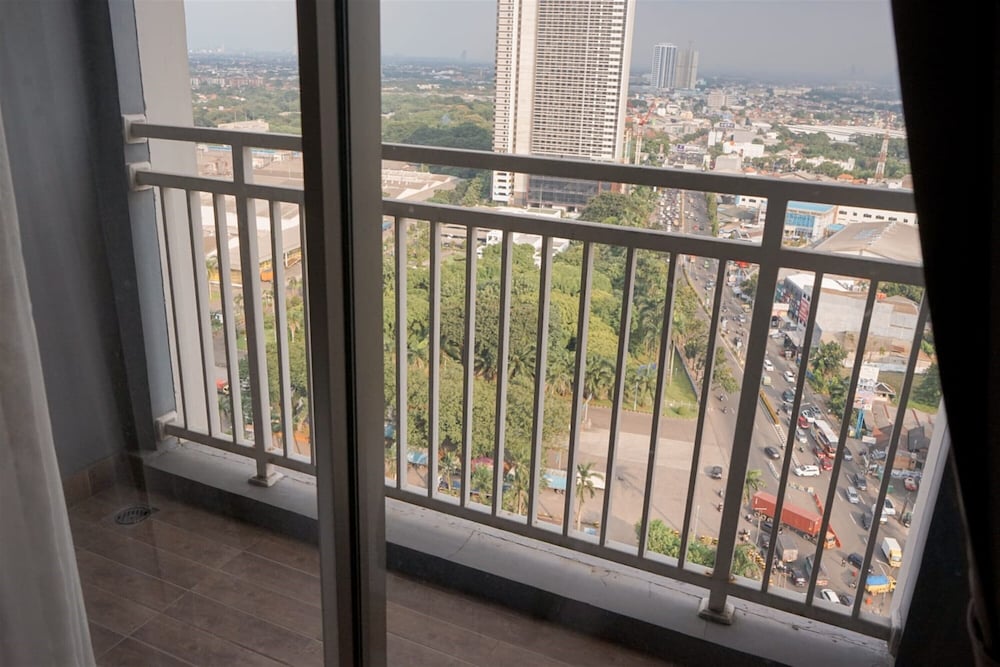 Minimalist Studio Room at Springwood Residence Tangerang Apartment