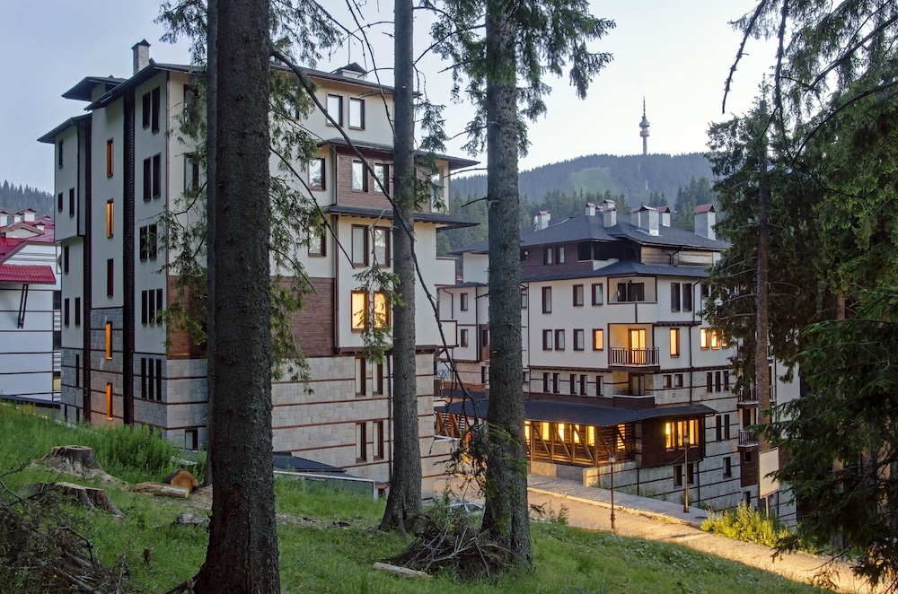 Hotel Green Life Family Apartments Pamporovo - Image 1