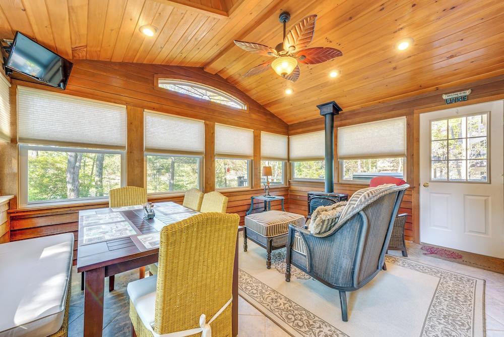 Arrowhead Lake Retreat w/ Dock + Pool Access!