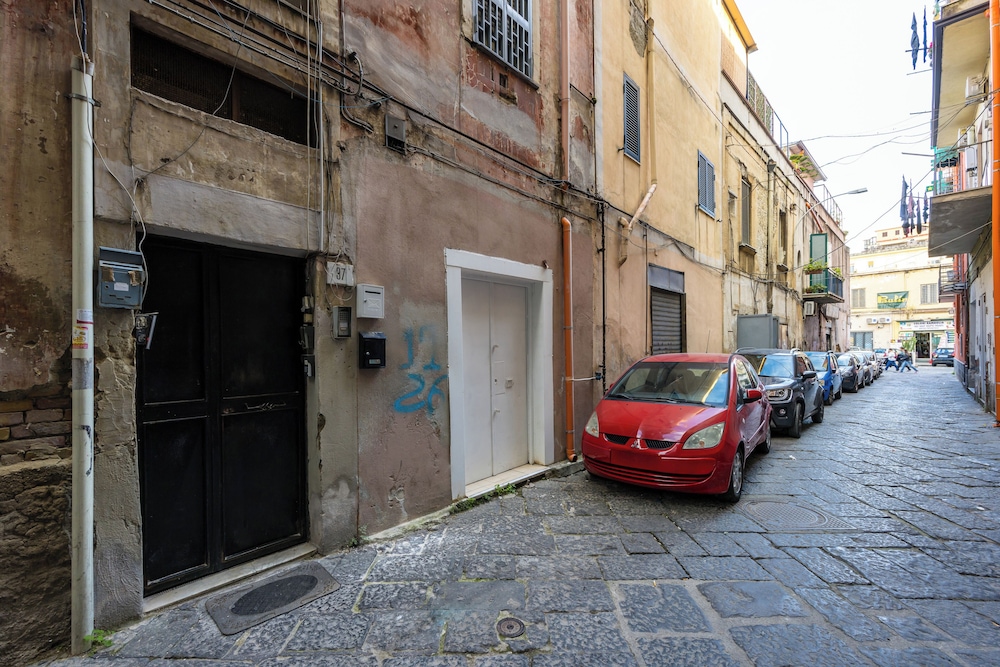 Revolutionary Apartment Near Duomo Station
