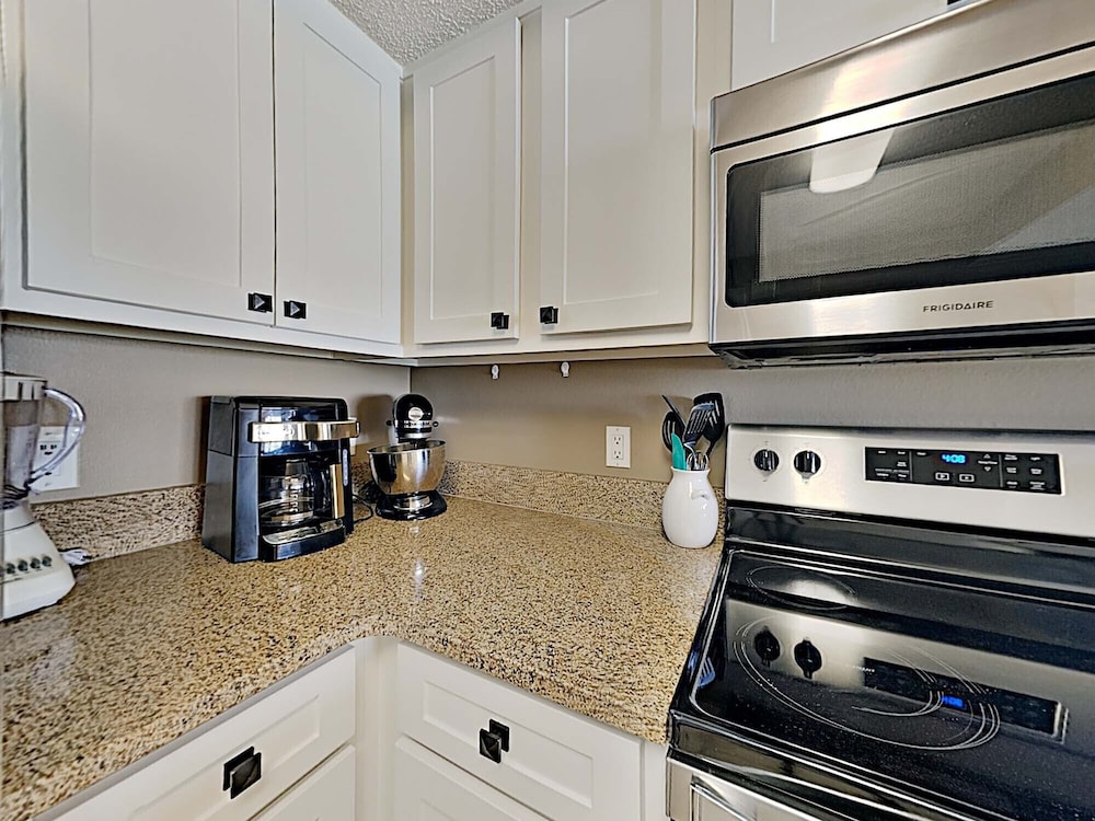 Gulf Dunes by Southern Vacation Rentals view 2