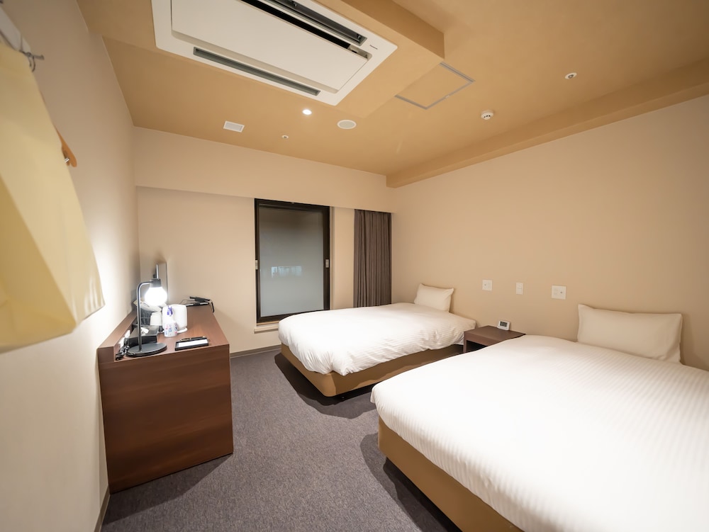 Shinsaibashi ARTY Inn 8