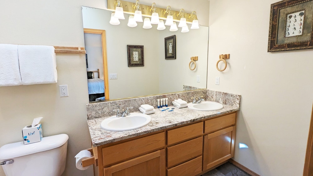 Mcnary 20 5 Bedroom Home