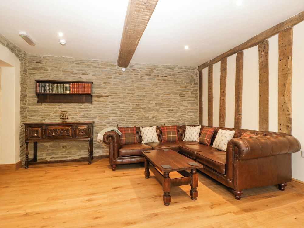Evenjobb Court Farmhouse