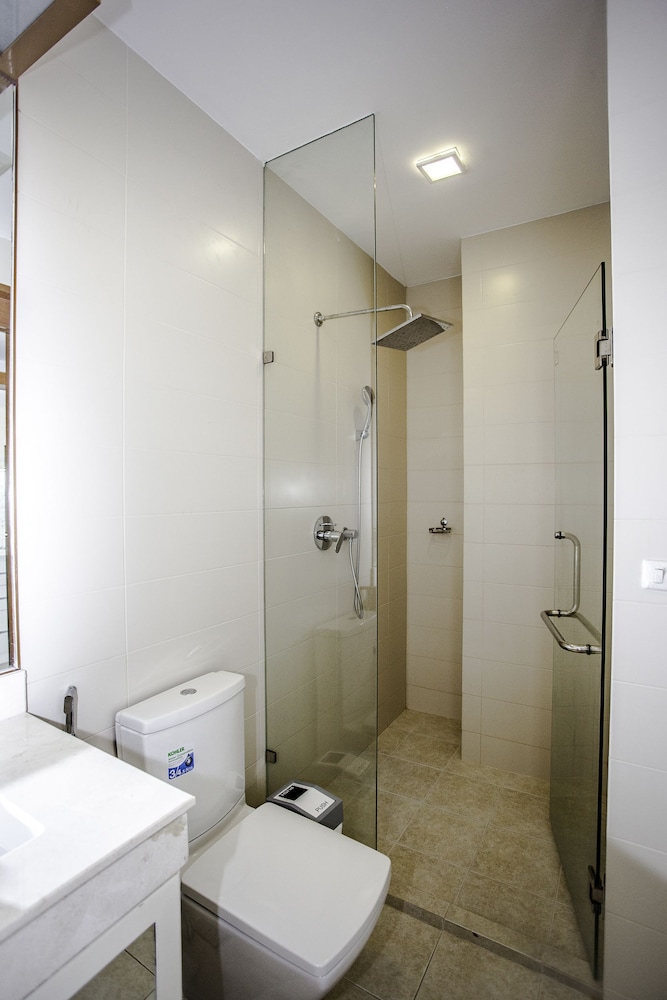 Q Kata Residence
