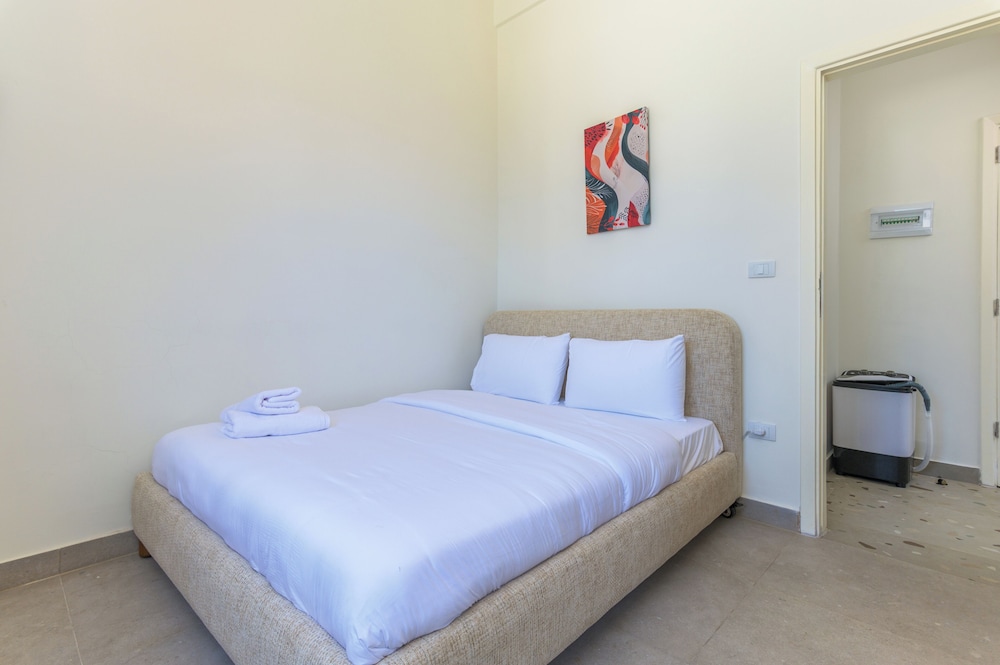 Calliope 2-BR Apartment in Gemmayze