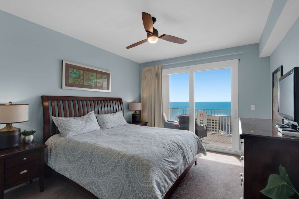 Laketown Wharf by iTrip view 5