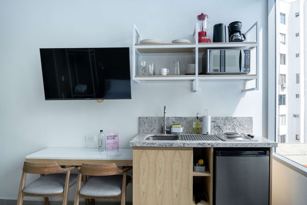 w Sophisticated 3BR w Magical Terrace in CTG