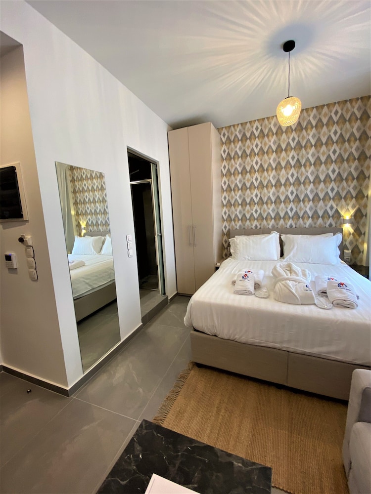 Chic Centre Suites Athens