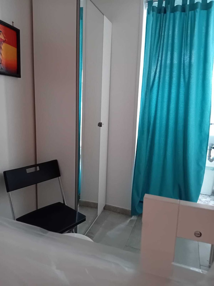 Room-room in the Historic City Centre
