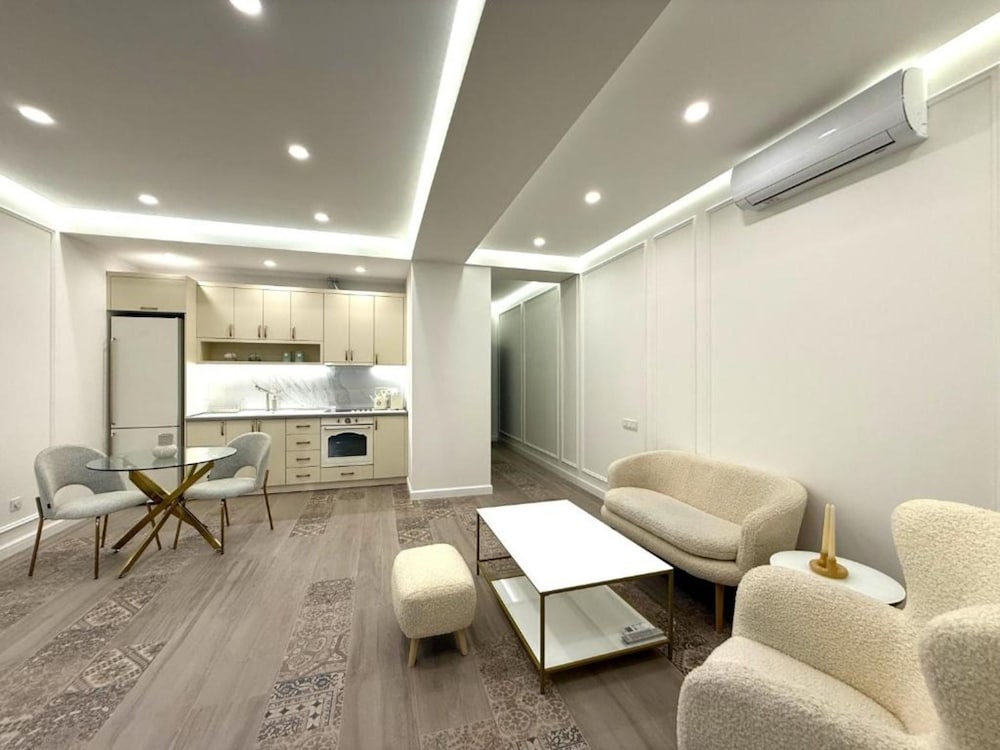 Prime City Residence by Sweet Home