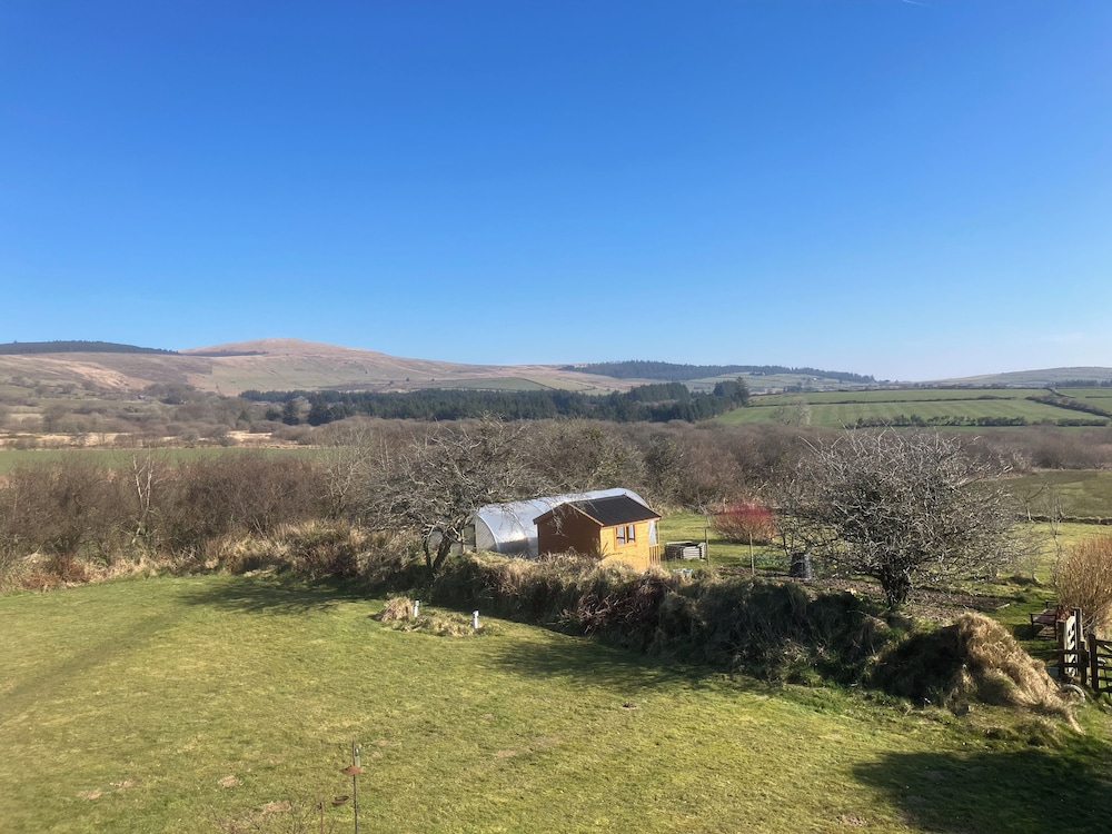 Y Gweithdy Rhos Eirin