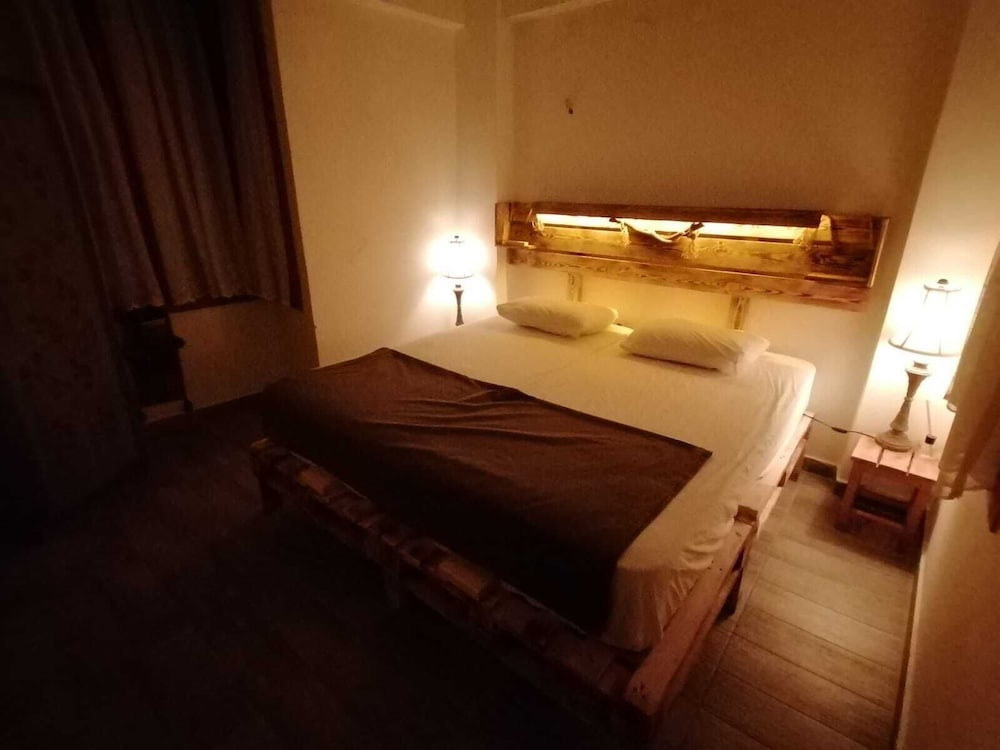 Kuyu Beergarden Hostel