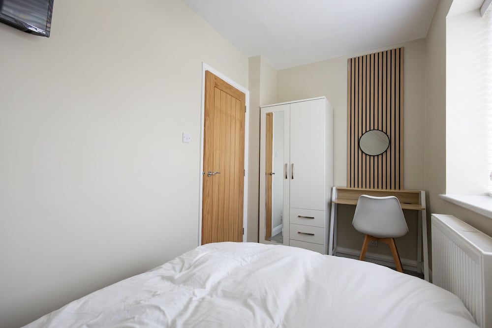 Bath Bliss Retreat - 7 Bedroom House