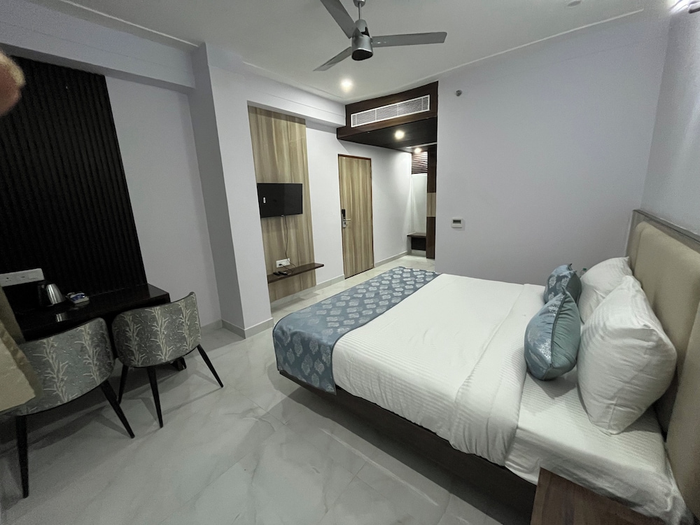 Sunrise Dreamworld Resort