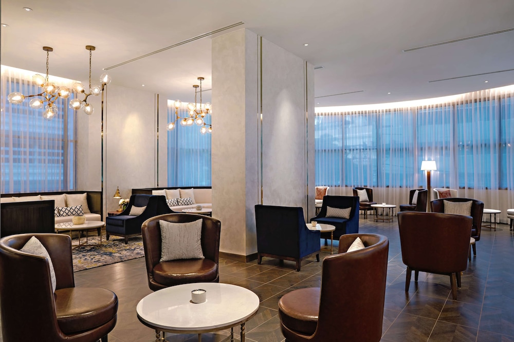 Hyatt Place Bangkok Sukhumvit 24 5