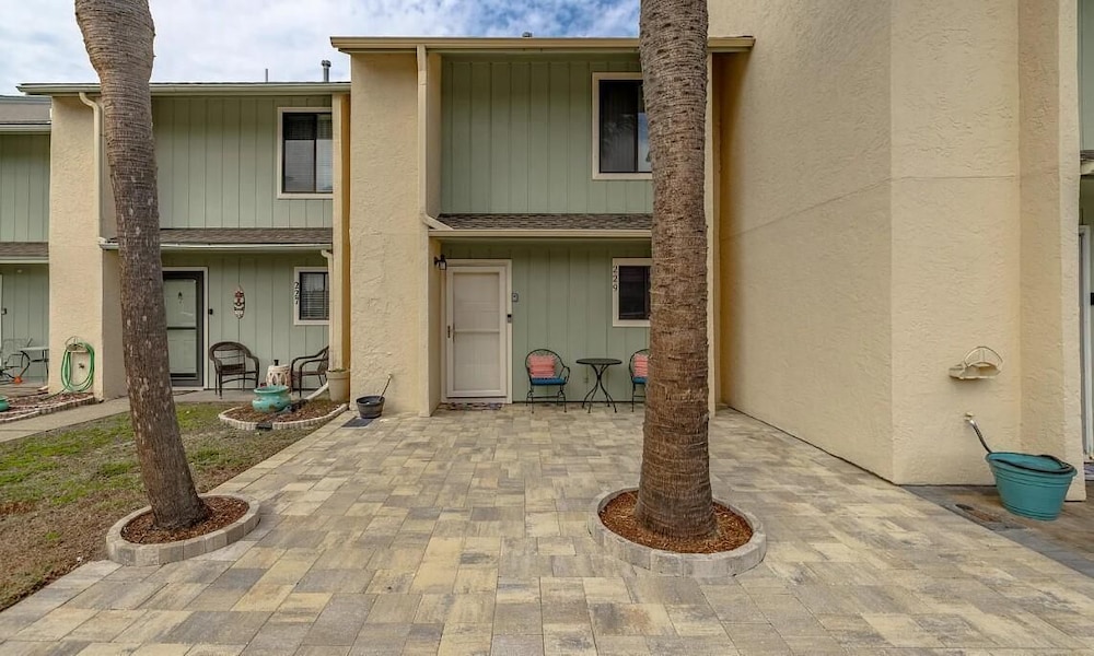 Gulf Highlands 229- St. Katherine Blvd