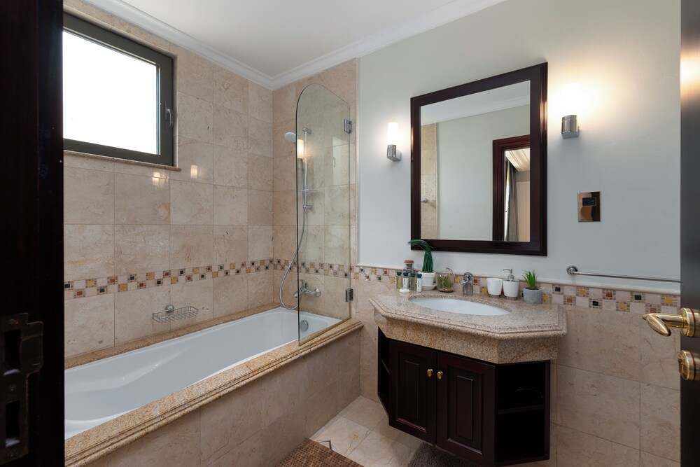 Signature Palm Villas - Mint Stay