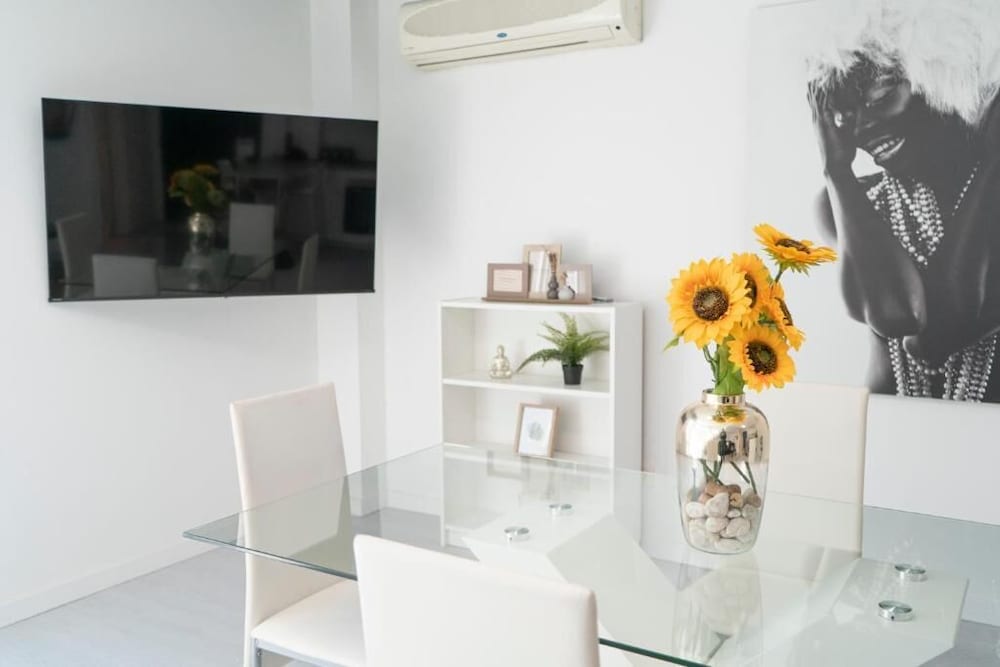 Deluxe Stay - Naffah Apartments