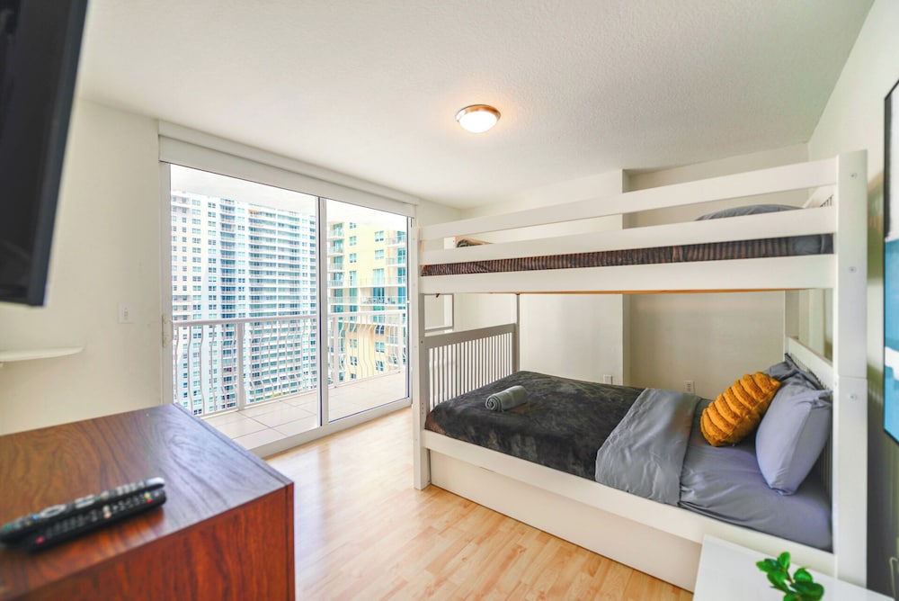 Chic Brickell Condos – Prime Location