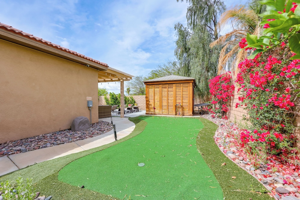 Gazebo + Putting Green: Serene Indio Getaway