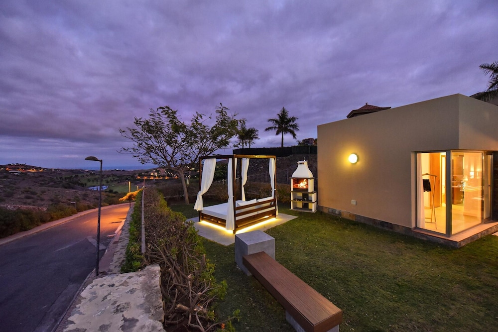 Holiday Home With Pool on Golf Resort, Maspalomas