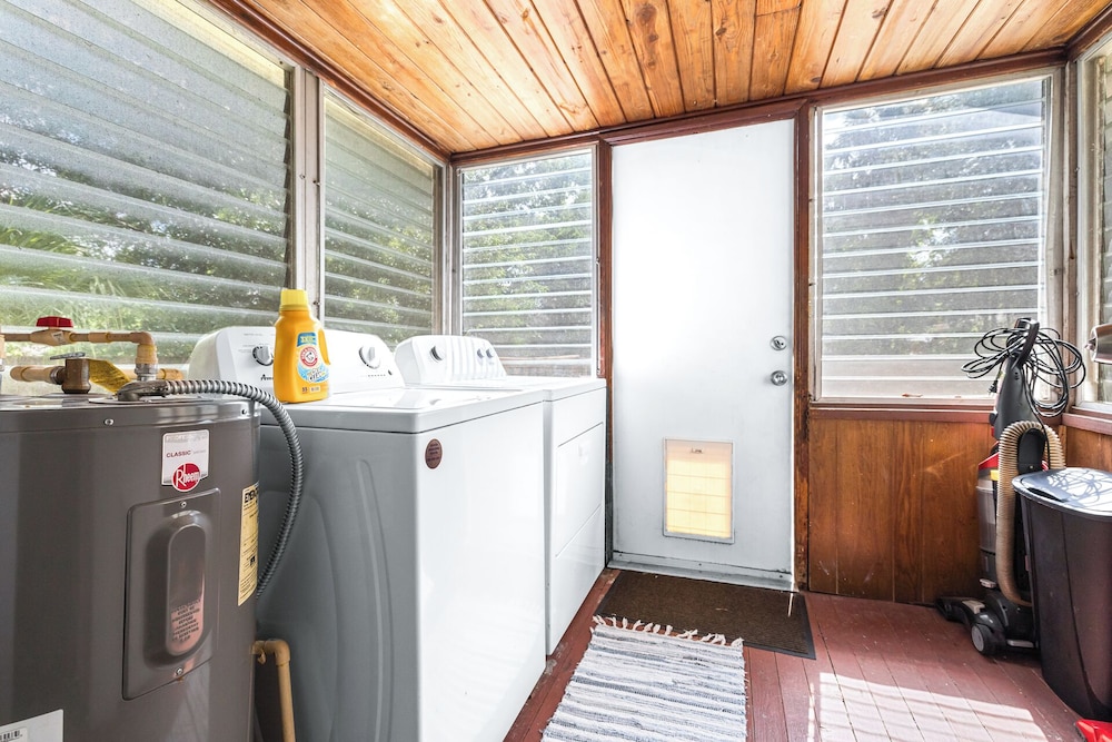 Charming Seminole Heights Getaway